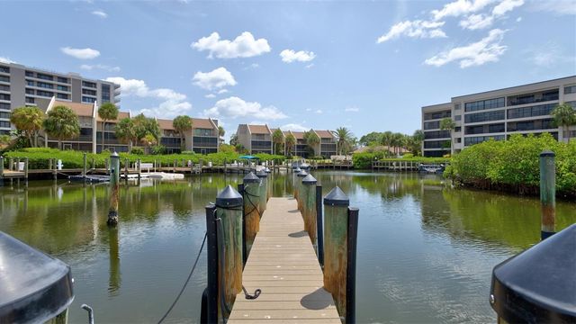1700 COVE II PLACE 310, Sarasota, FL 34242