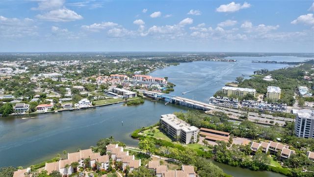 1700 COVE II PLACE 310, Sarasota, FL 34242