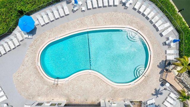 1700 COVE II PLACE 310, Sarasota, FL 34242