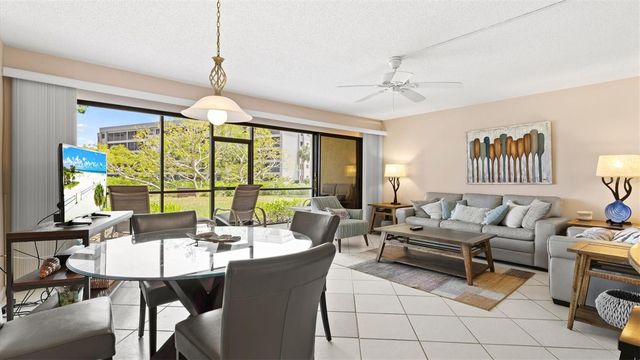1700 COVE II PLACE 310, Sarasota, FL 34242