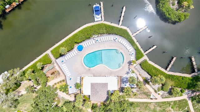1700 COVE II PLACE 310, Sarasota, FL 34242
