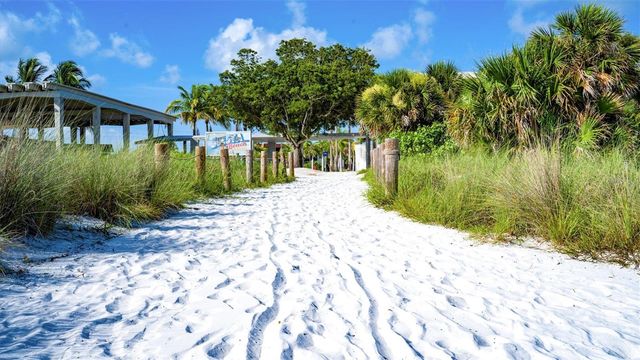 1700 COVE II PLACE 310, Sarasota, FL 34242