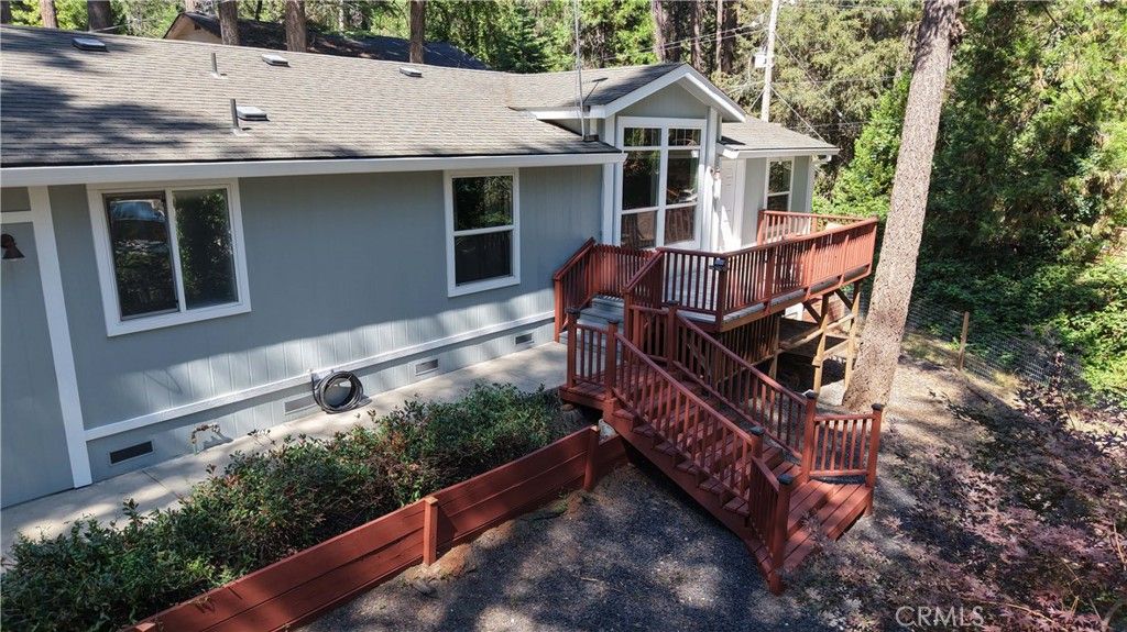 Image 19 of property listing at 14844 Crescent Drive, Magalia, CA 95954