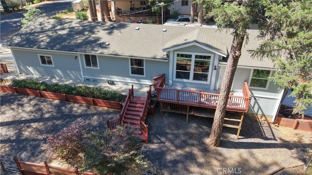 Image 2 of property listing at 14844 Crescent Drive, Magalia, CA 95954