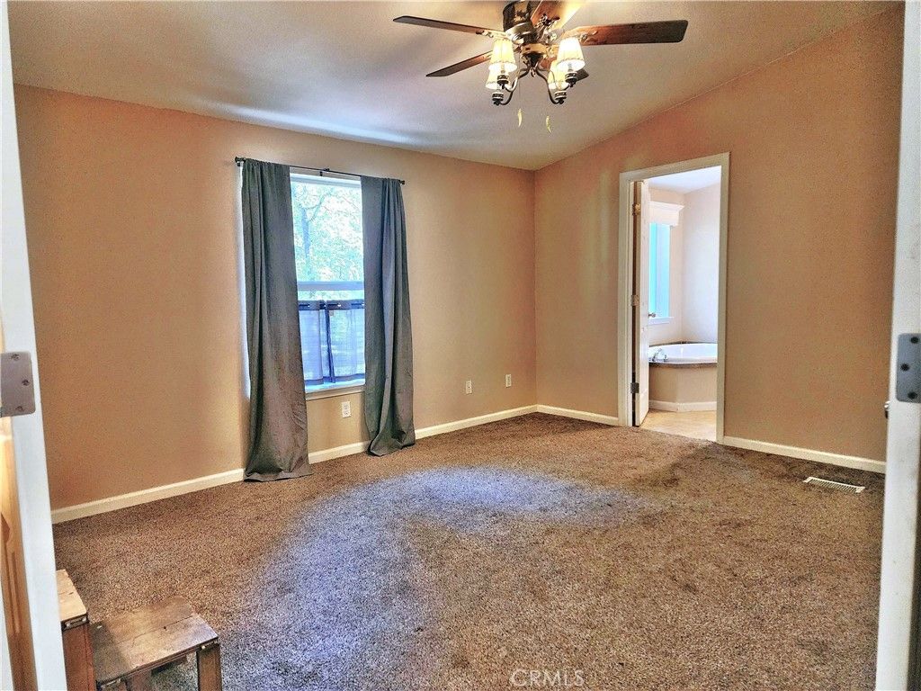Image 38 of property listing at 14844 Crescent Drive, Magalia, CA 95954