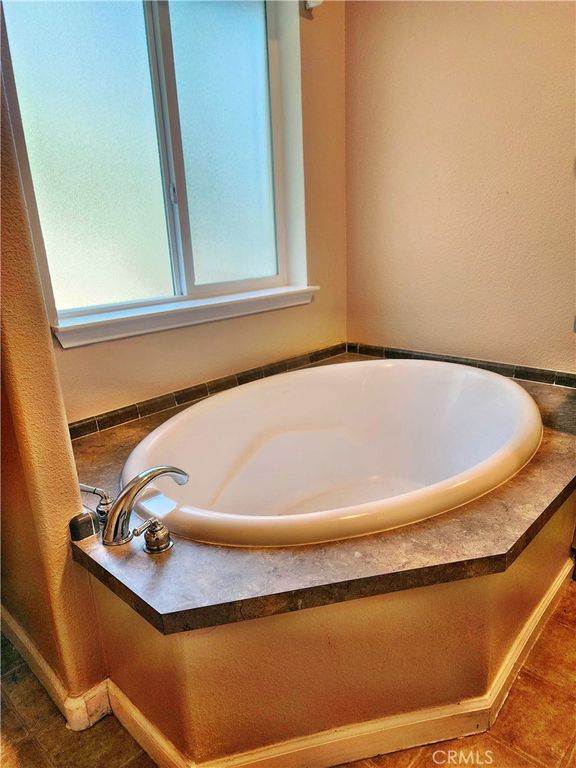 Image 41 of property listing at 14844 Crescent Drive, Magalia, CA 95954