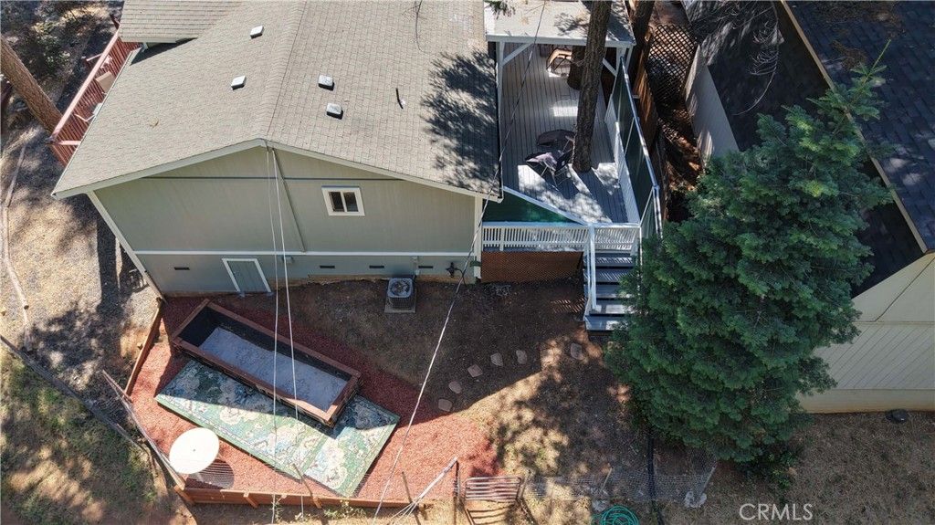 Image 8 of property listing at 14844 Crescent Drive, Magalia, CA 95954
