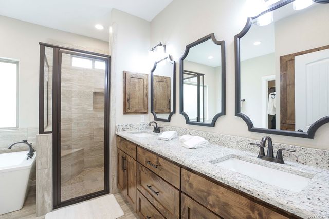 139 JACKSON CRK, Canyon Lake, TX 78133