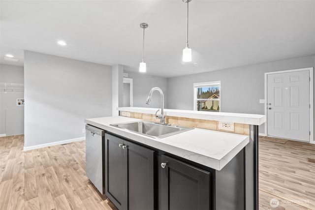 2910 E Myrtle Street, Port Angeles, WA 98362