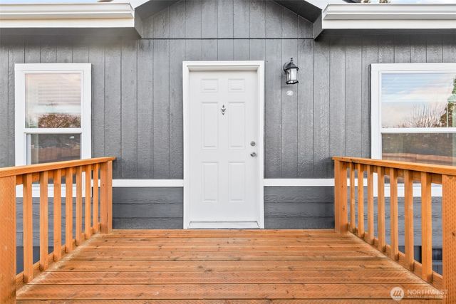 2910 E Myrtle Street, Port Angeles, WA 98362