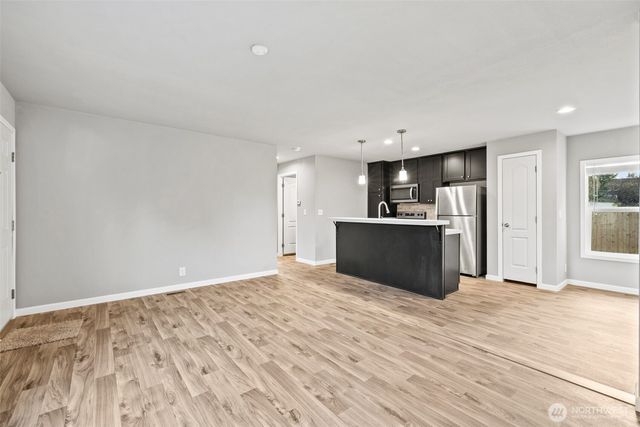 2910 E Myrtle Street, Port Angeles, WA 98362