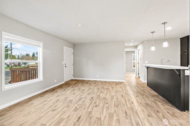 2910 E Myrtle Street, Port Angeles, WA 98362