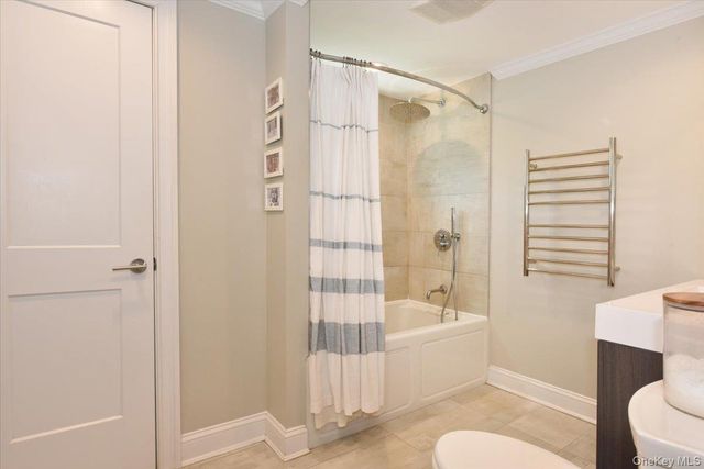 383 Violet Street, Massapequa Park, NY 11762