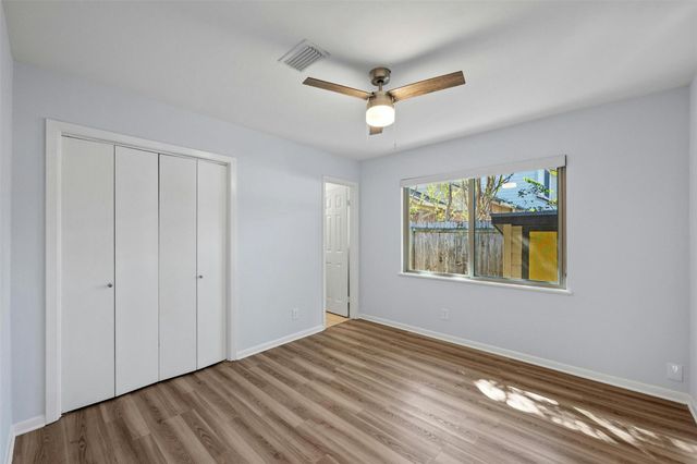 3713 Menchaca RD A, Austin, TX 78704