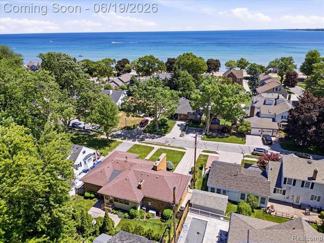 3431 Sherman Court, Port Huron, MI 48060