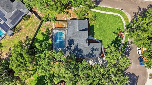 2104 DOEFIELD COURT, Valrico, FL 33596