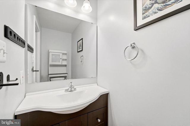 13961 WATER POND CT, Centreville, VA 20121