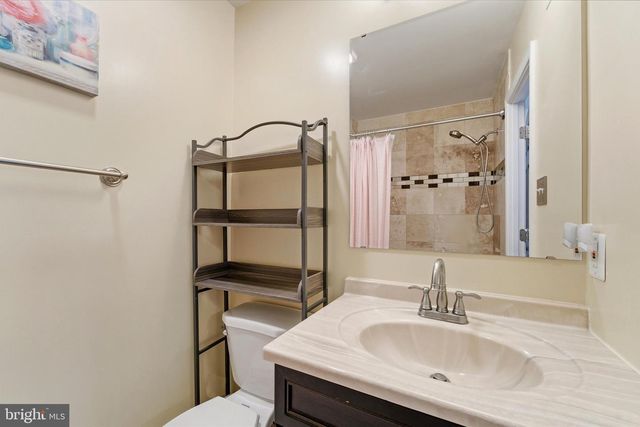 13961 WATER POND CT, Centreville, VA 20121