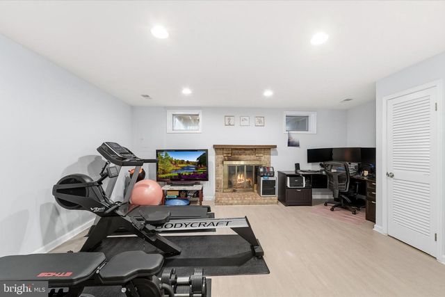 13961 WATER POND CT, Centreville, VA 20121