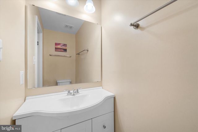 13961 WATER POND CT, Centreville, VA 20121