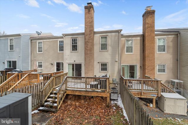 13961 WATER POND CT, Centreville, VA 20121