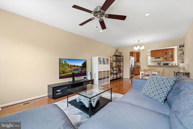 13961 WATER POND CT, Centreville, VA 20121