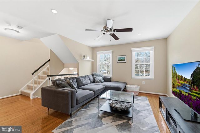 13961 WATER POND CT, Centreville, VA 20121