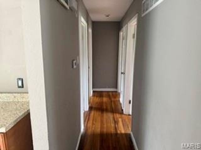 11632 Las Ladera Drive, Florissant, MO 63033