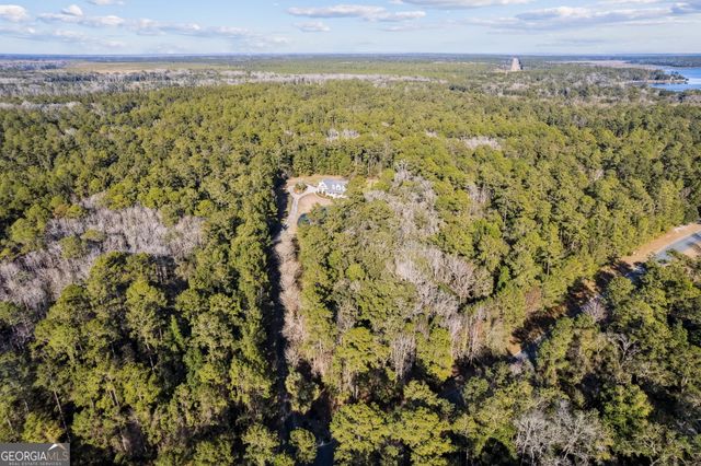 607 Misty Harbor Boulevard, Woodbine, GA 31569