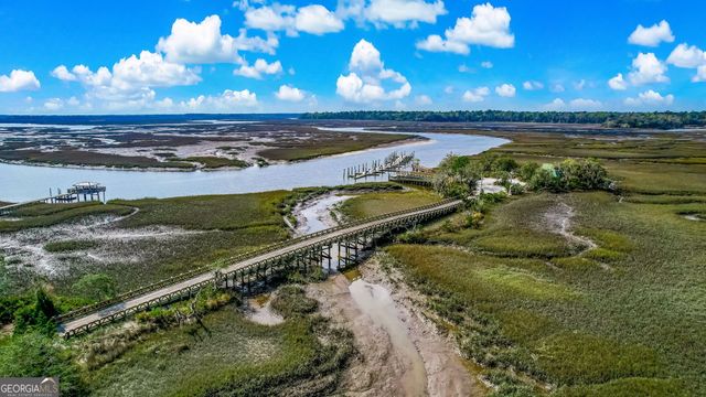 607 Misty Harbor Boulevard, Woodbine, GA 31569