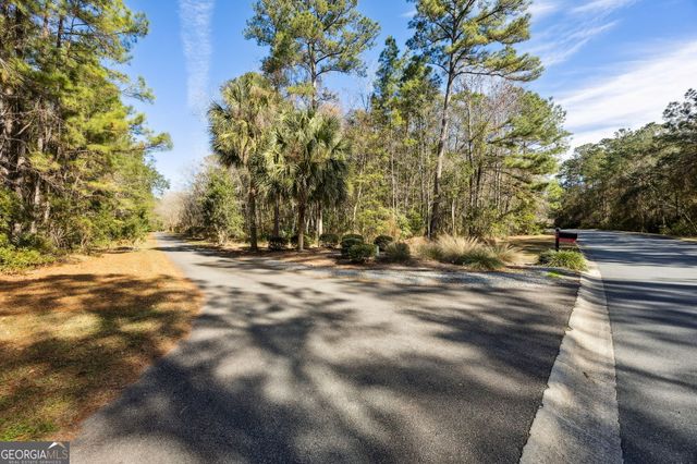 607 Misty Harbor Boulevard, Woodbine, GA 31569