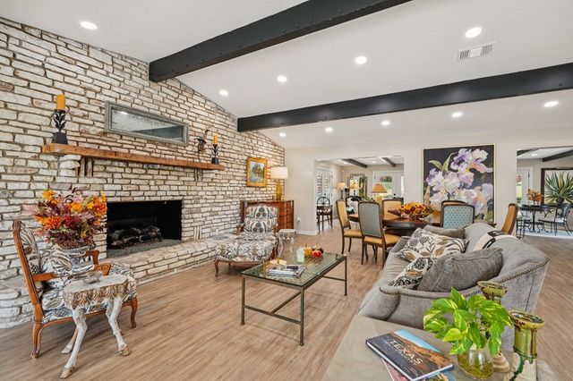 122 West Lane, Kerrville, TX 78028