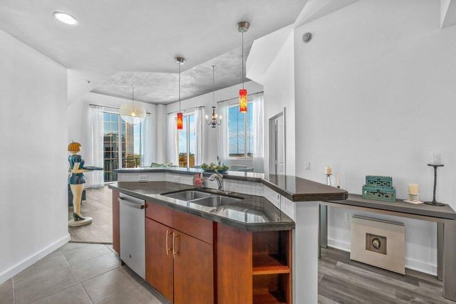 300 S Australian Avenue 1605, West Palm Beach, FL 33401