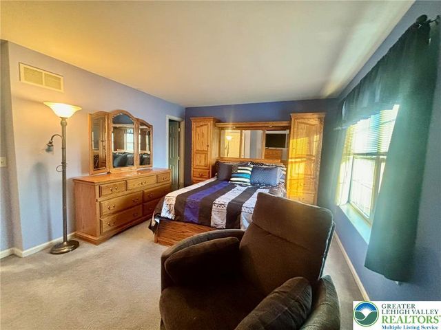 1530 Hawthorn Drive, Easton, PA 18040