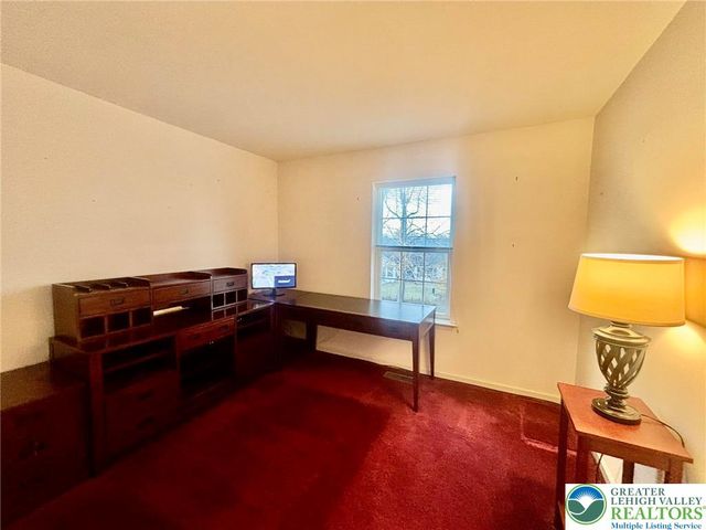 1530 Hawthorn Drive, Easton, PA 18040