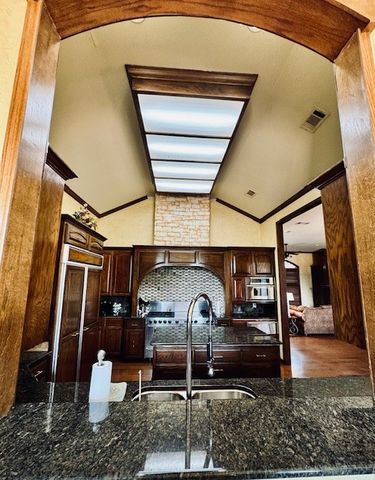 4377 Fm 753, Athens, TX 75751