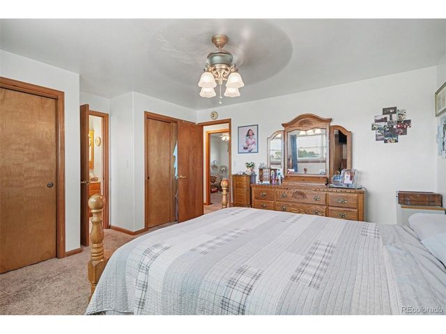 1014 Nepal St, Aurora, CO 80018
