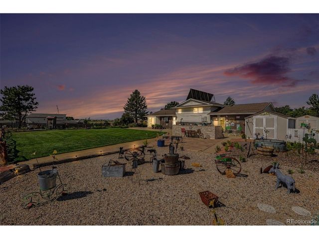 1014 Nepal St, Aurora, CO 80018