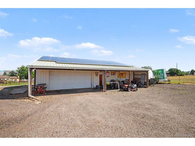1014 Nepal St, Aurora, CO 80018