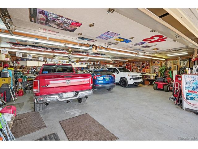 1014 Nepal St, Aurora, CO 80018