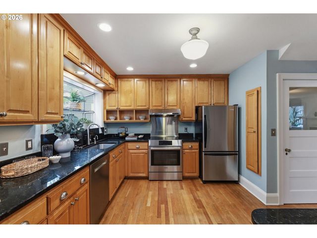 4307 Se OAK St, Portland, OR 97215