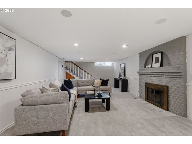 4307 Se OAK St, Portland, OR 97215