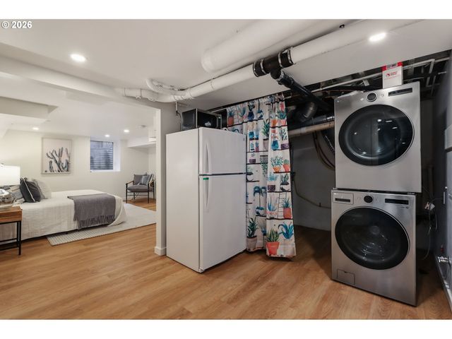 4307 Se OAK St, Portland, OR 97215