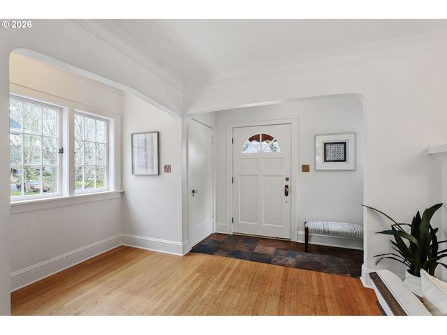 4307 Se OAK St, Portland, OR 97215