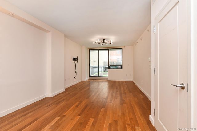 10620 70th Avenue 2D, Forest Hills, NY 11375