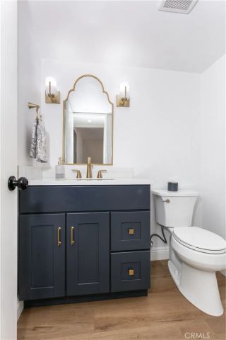 20126 Runnymede Street 22, Winnetka, CA 91306