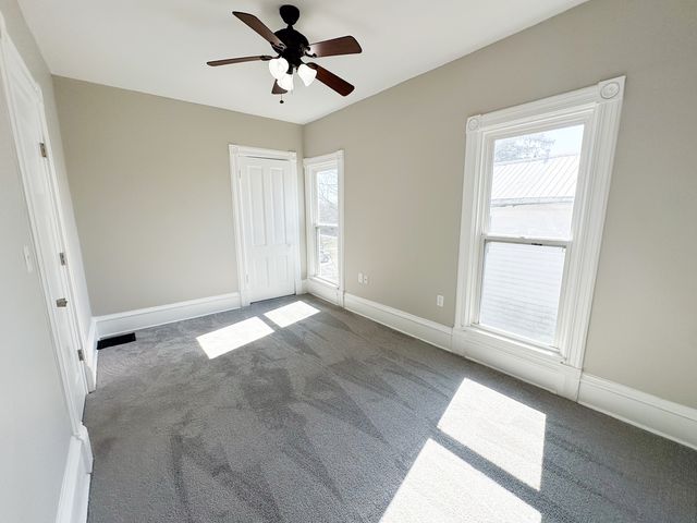 712 N Roosevelt Street, Bloomington, IL 61701