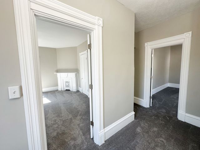 712 N Roosevelt Street, Bloomington, IL 61701