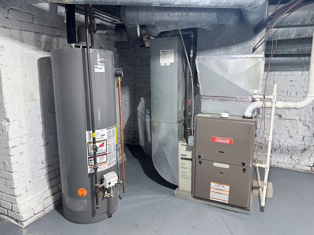 712 N Roosevelt Street, Bloomington, IL 61701