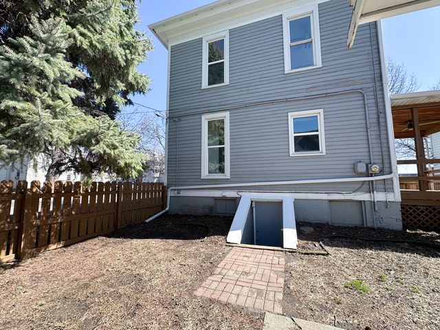 712 N Roosevelt Street, Bloomington, IL 61701